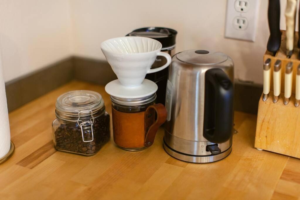 Classic & Cozy - Parking & Close To Dw Appartement Medford